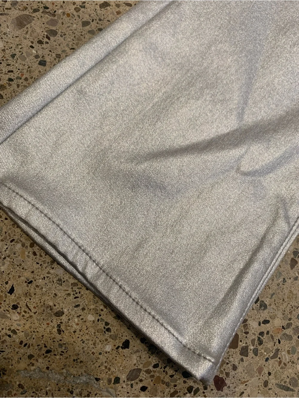 LOFT Silver Metallic “The Kick Crop” stretch Jeans size 26 / 2 NWOT